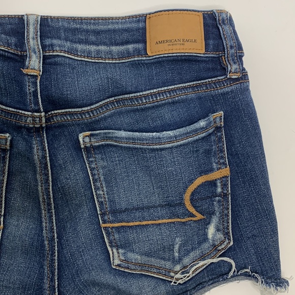 AEO | Dark Denim Jegging Cut Off Distressed Short Shorts | Frayed Cowgirl Fit 4 - Picture 8 of 9